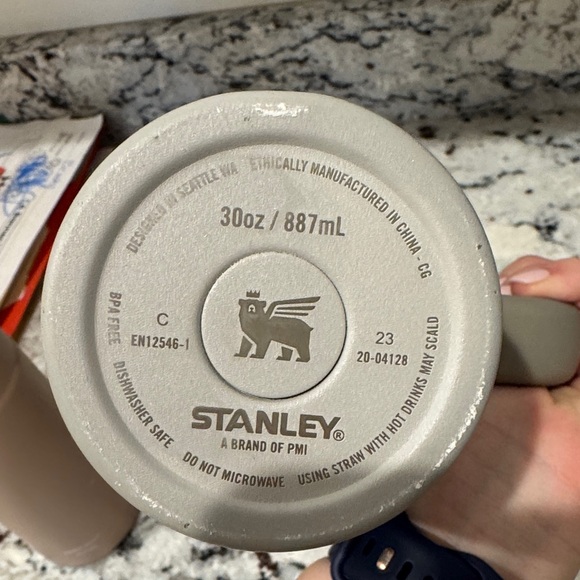 Stanley Taupe Travel Mug with Handle - Picture 2 of 2